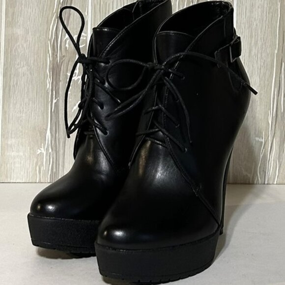 Charles David Lace Up Stilletto Ankle Booties 8 NIB - Picture 4 of 9